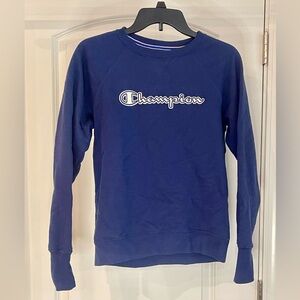 Champion Women's Navy Blue Sweatshirt